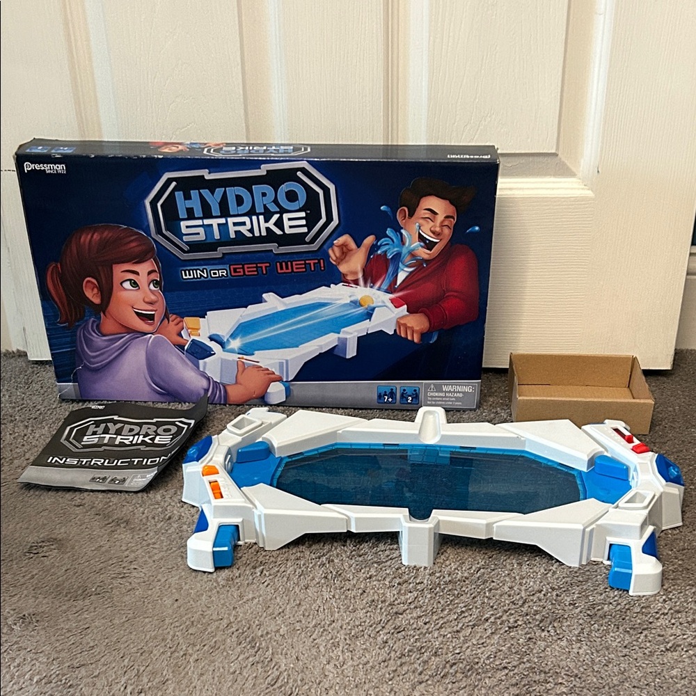 Hydro Strike Interactive Blue and White Game - Win or Get Wet!